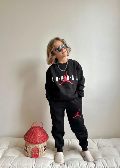 Erkek Çocuk Jordan Yazılı Şardonlu Takım (Siyah) Erkek Çocuk Jordan Yazılı Şardonlu Takım (Siyah)