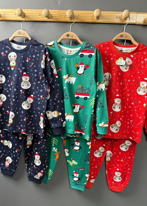 Unisex Yılbaşı Penye Pijama Takımı-Yeşil Unisex Yılbaşı Penye Pijama Takımı-Yeşil